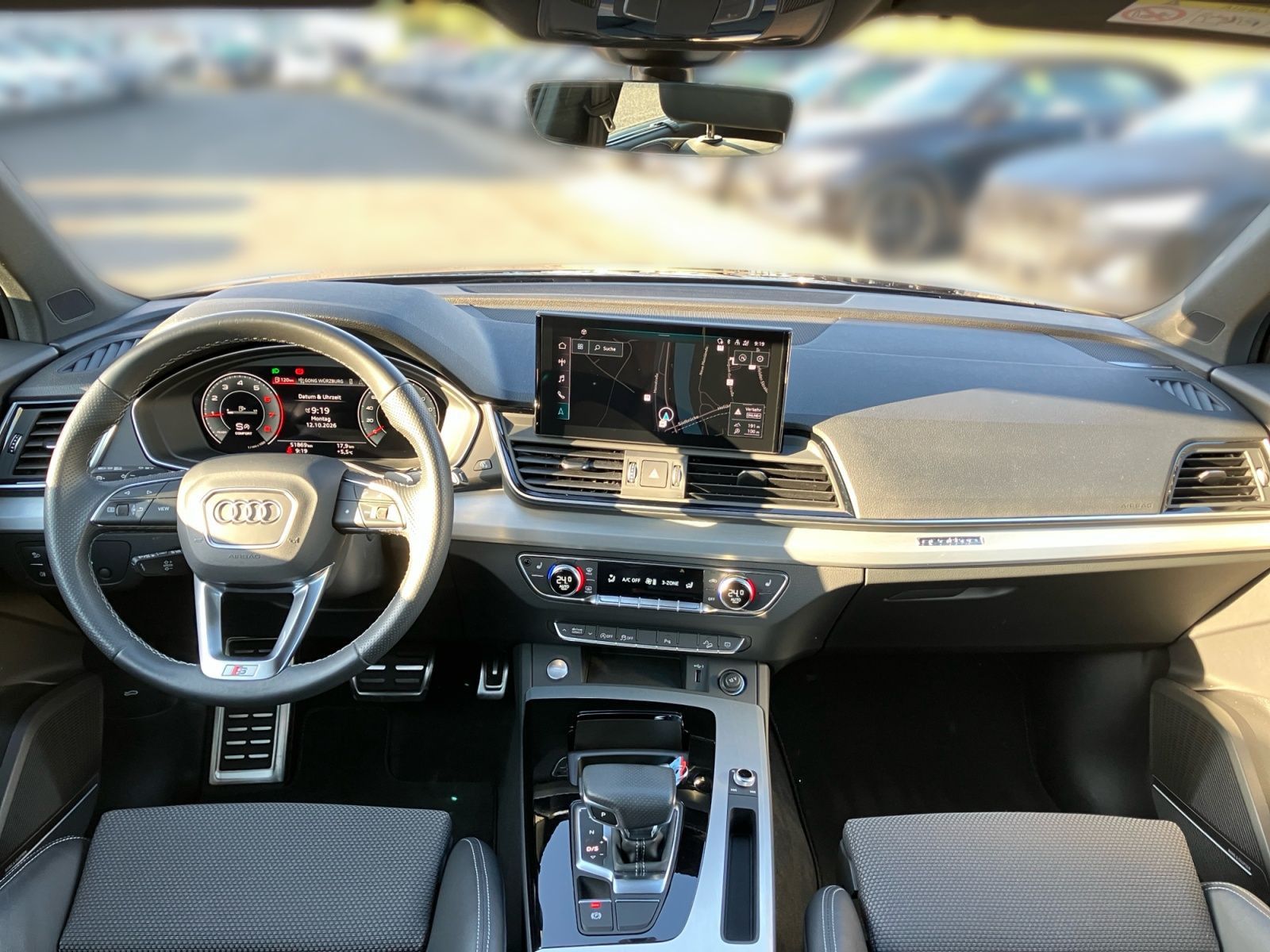 Audi Q5 2024 г. Чёрный, пробег 52000 км