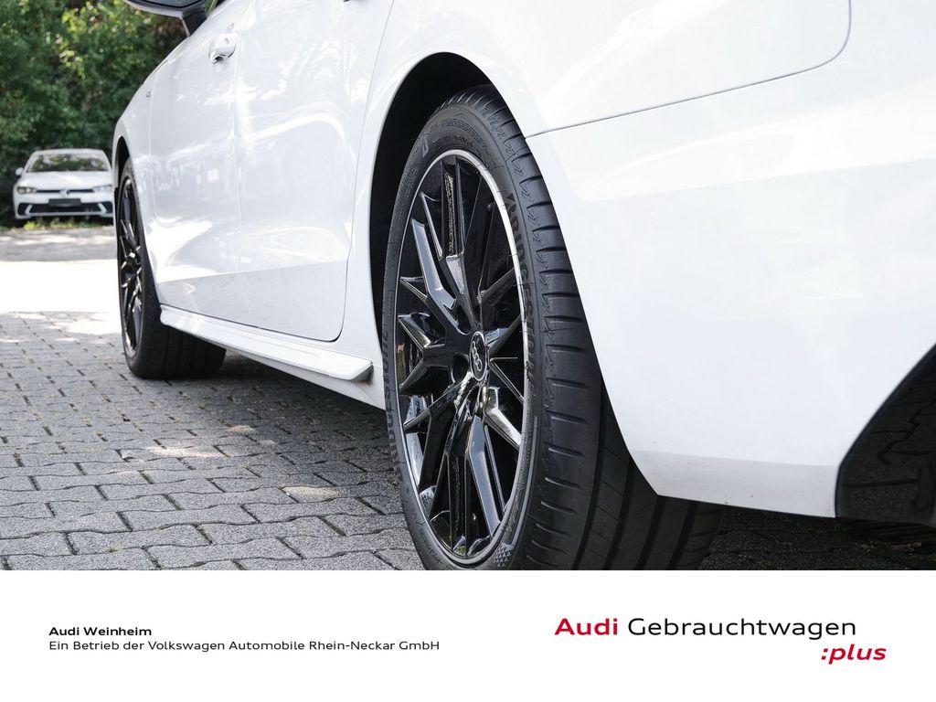 Audi A4 2023 г. Белый, пробег 58833 км