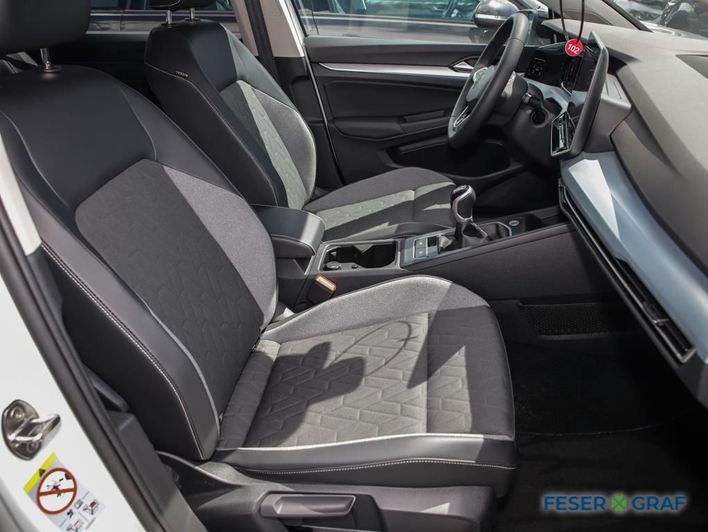 Volkswagen Golf 2025 г. Белый, пробег 19166 км
