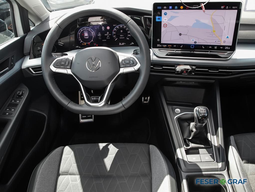 Volkswagen Golf 2025 г. Белый, пробег 19166 км