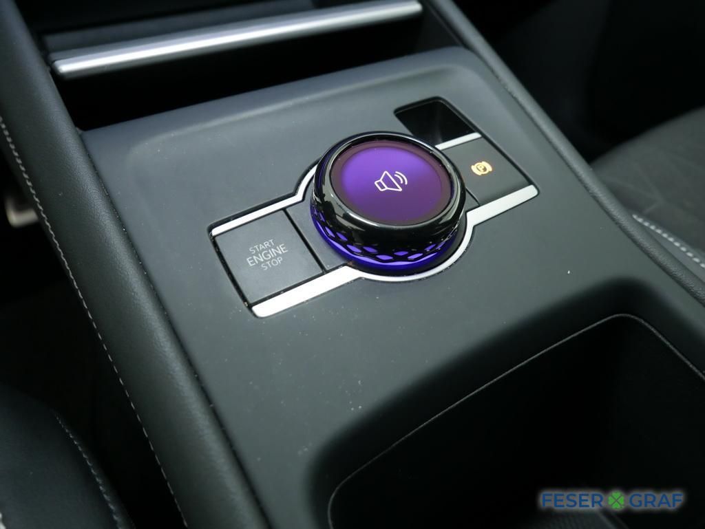 Volkswagen Tiguan 2025 г. Белый, пробег 25788 км