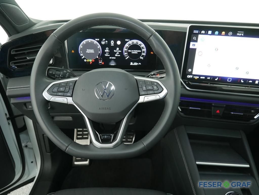 Volkswagen Tiguan 2025 г. Белый, пробег 25788 км