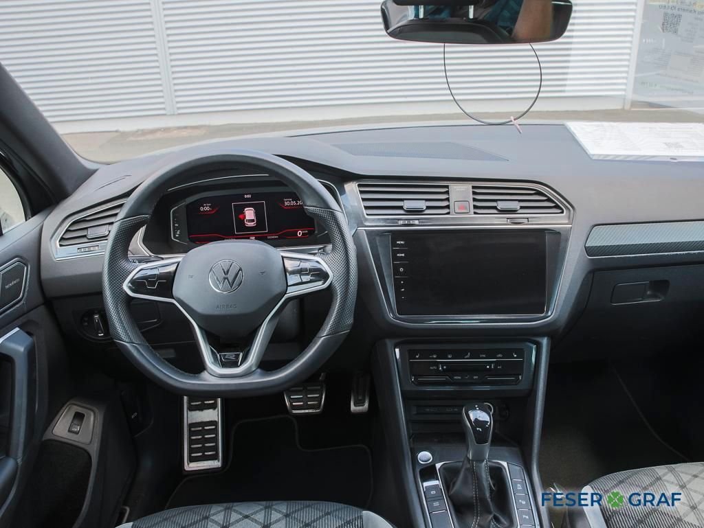 Volkswagen Tiguan 2021 г. Серый, пробег 53238 км