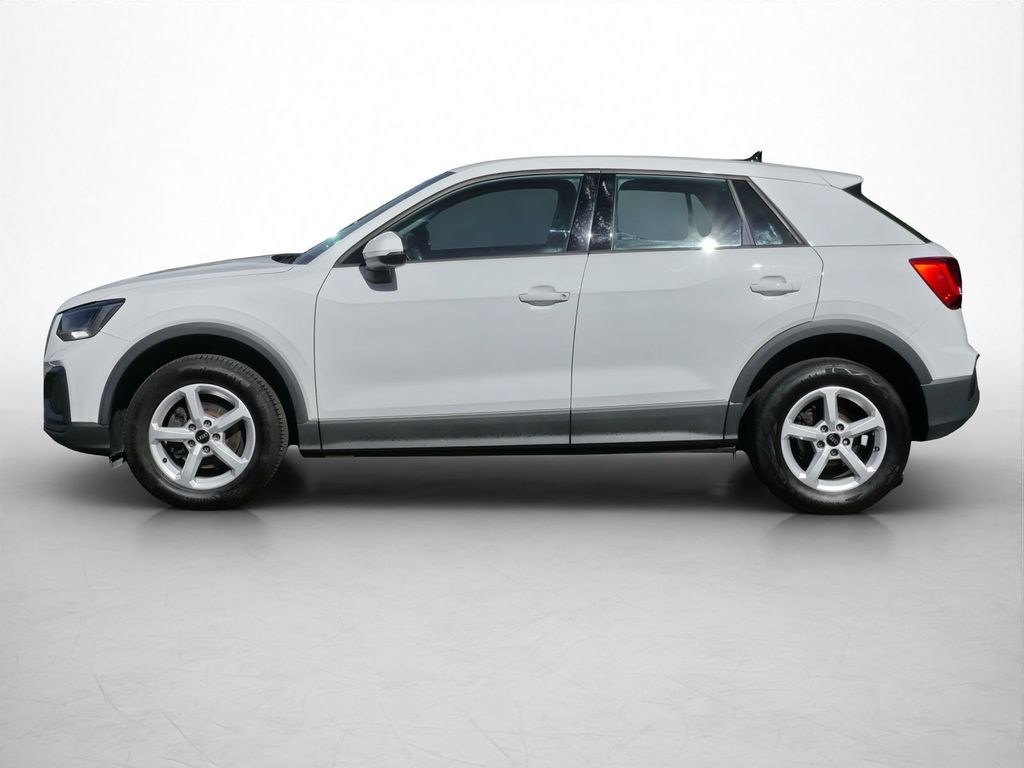 Audi Q2 2023 г. Белый, пробег 54000 км