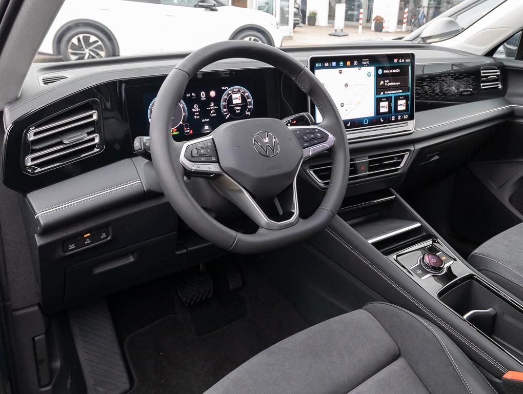 Volkswagen Tiguan 2025 г. Серый, пробег 19980 км