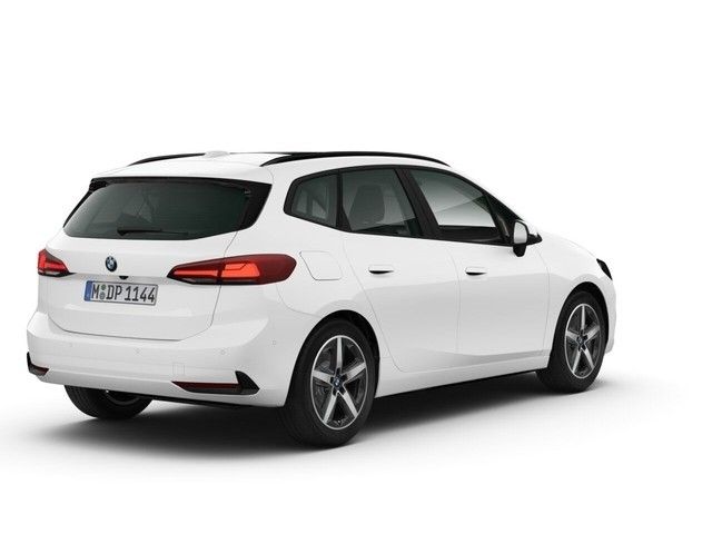 BMW 223 ACTIVE TOURER 2023 г. Белый, пробег 13128 км