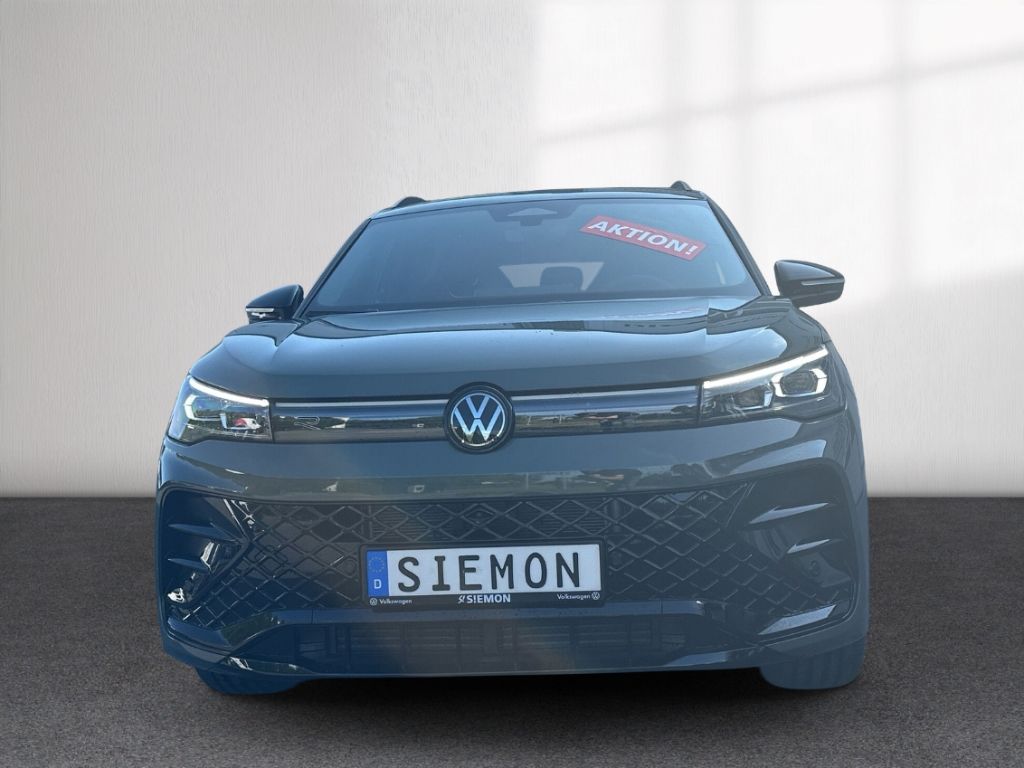 Volkswagen Tiguan 2026 г. Зелёный, пробег 10 км