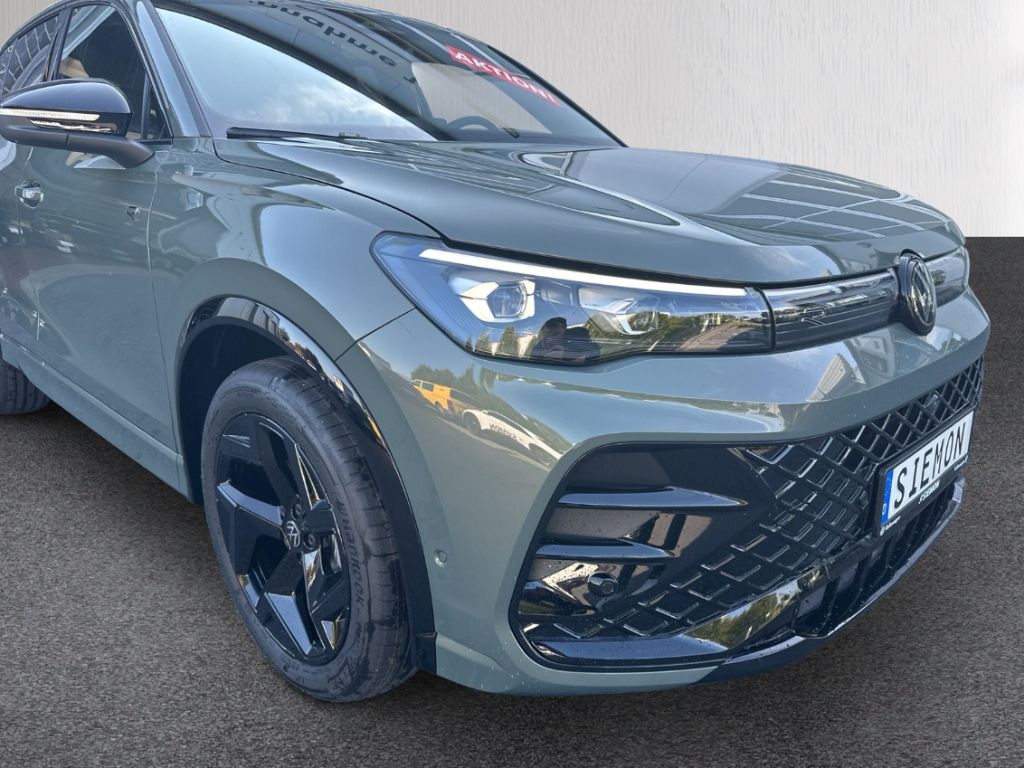 Volkswagen Tiguan 2026 г. Зелёный, пробег 10 км