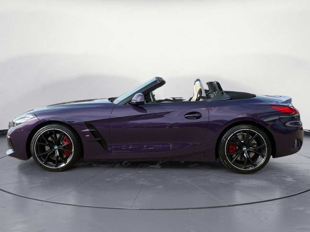 BMW Z4 2025 г. Фиолетовый, пробег 8772 км