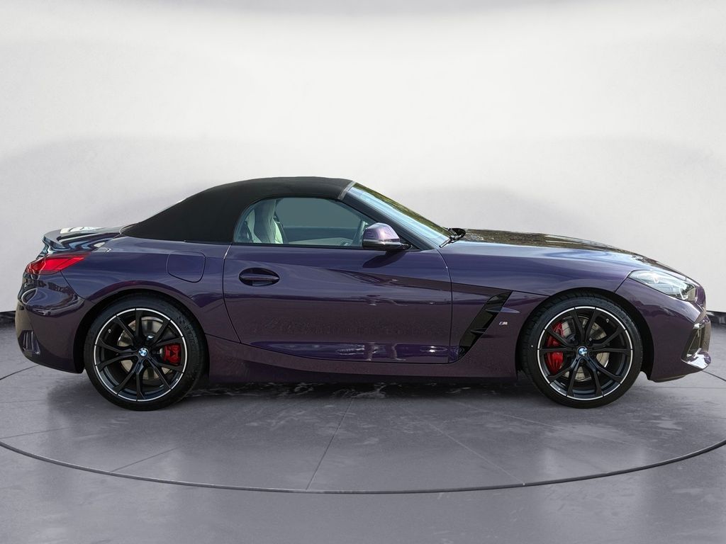 BMW Z4 2025 г. Фиолетовый, пробег 8772 км