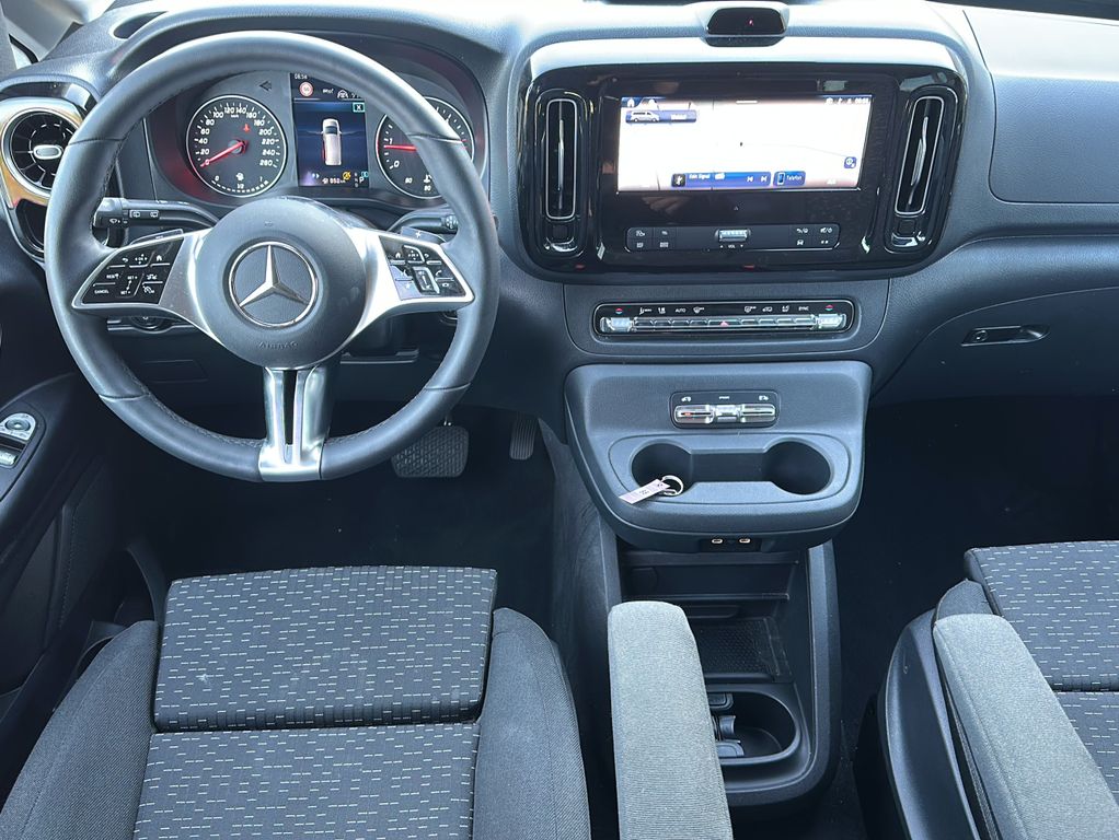 Mercedes-Benz Vito 2026 г. Чёрный, пробег 27632 км
