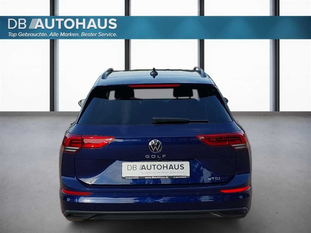 Volkswagen Golf 2024 г. Синий, пробег 40266 км