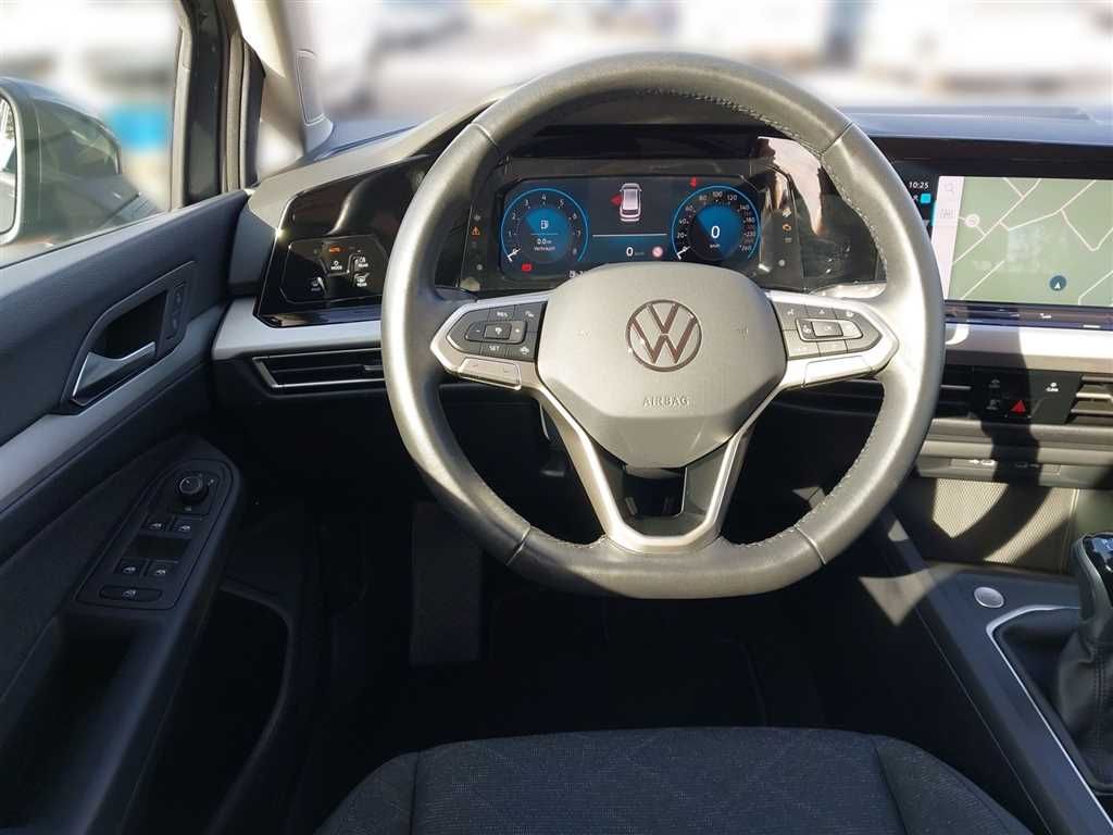 Volkswagen Golf 2024 г. Серый, пробег 49972 км