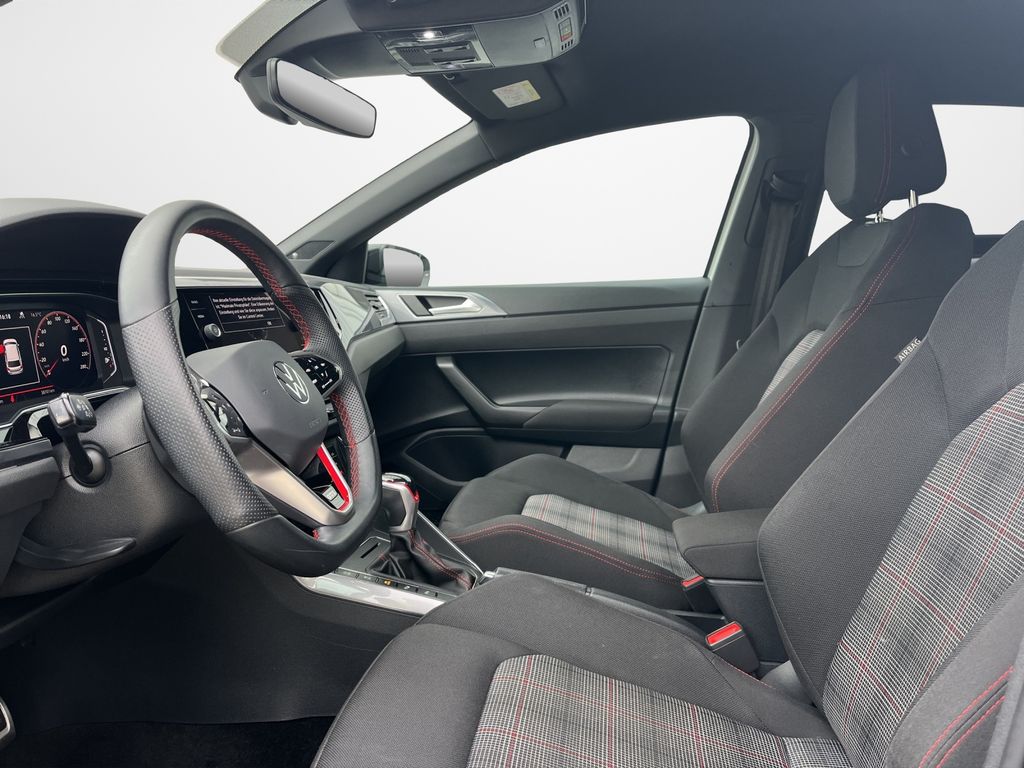 Volkswagen Polo 2022 г. Белый, пробег 38686 км