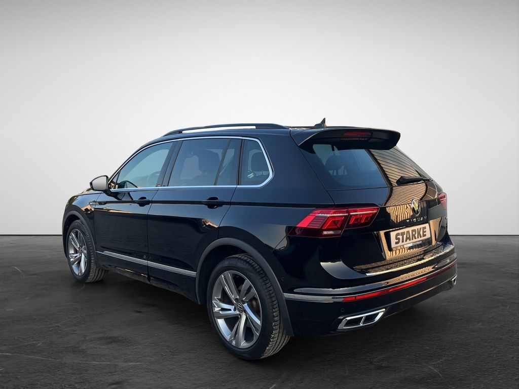 Volkswagen Tiguan 2023 г. Чёрный, пробег 45367 км