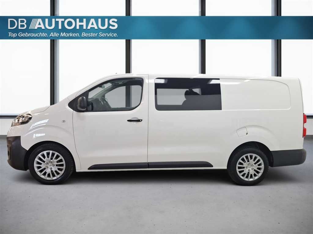 Opel Vivaro 2022 г. Белый, пробег 44764 км