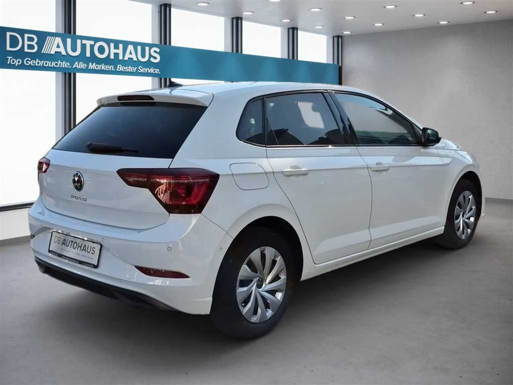 Volkswagen Polo 2024 г. Белый, пробег 34825 км
