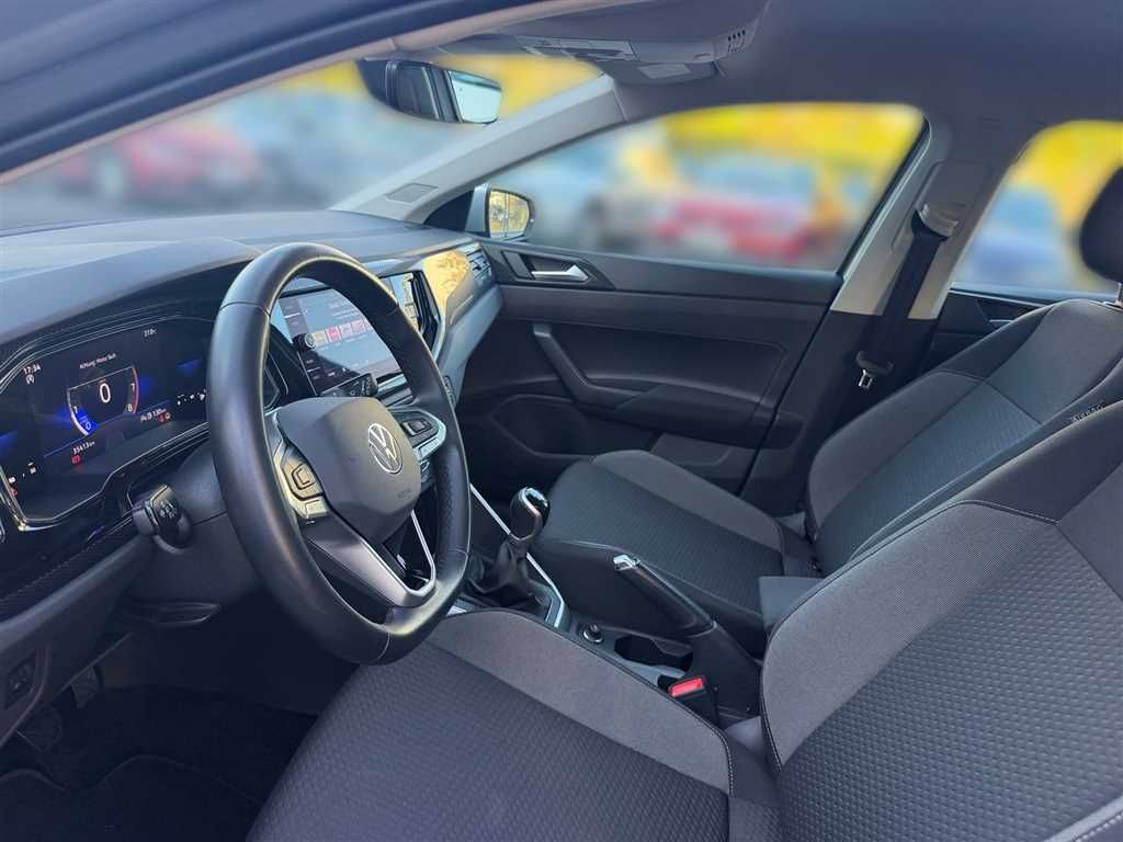 Volkswagen Polo 2023 г. Серебристый, пробег 35409 км