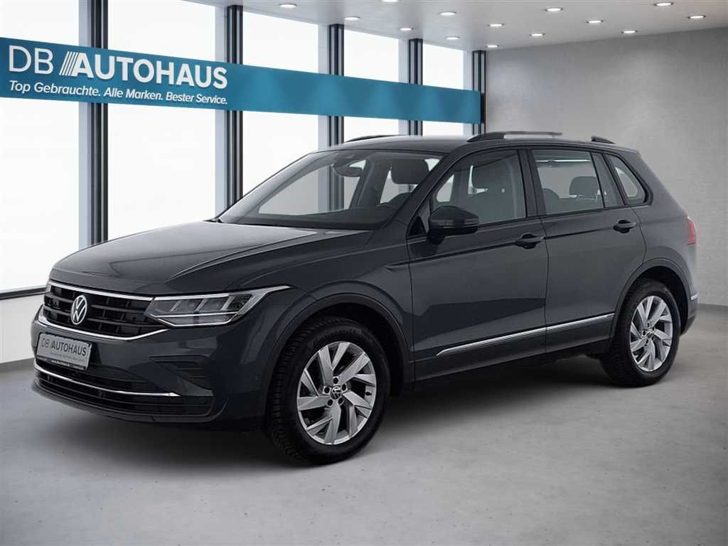 Volkswagen Tiguan 2024 г. Серый, пробег 55631 км