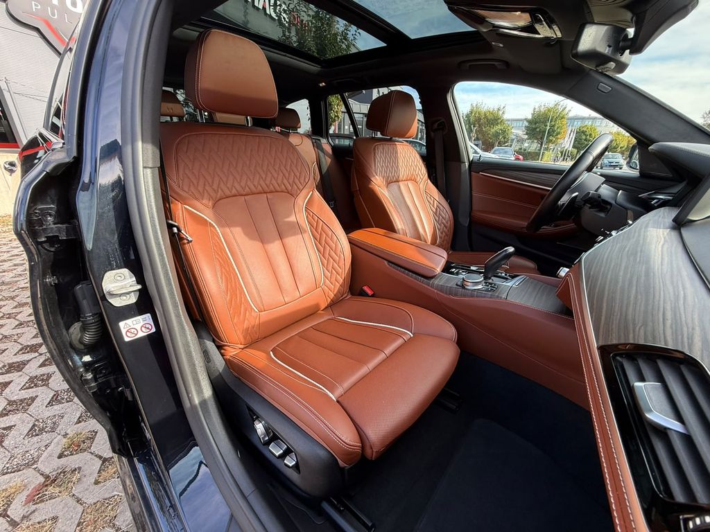 BMW 540 2021 г. Чёрный, пробег 55560 км