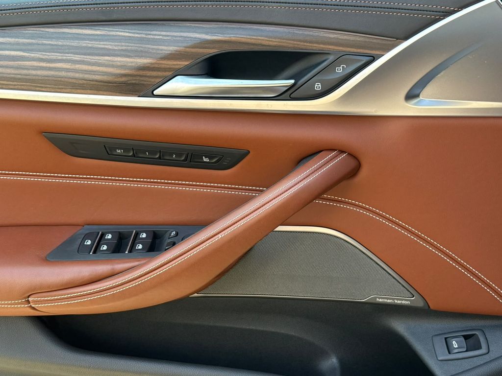 BMW 540 2021 г. Чёрный, пробег 55560 км