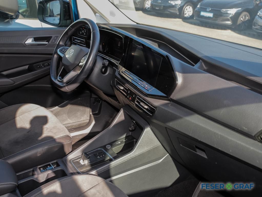 Volkswagen Caddy 2023 г. Синий, пробег 36050 км