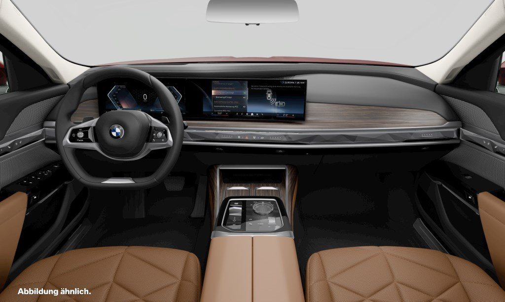 BMW 740 2023 г. Красный, пробег 32719 км