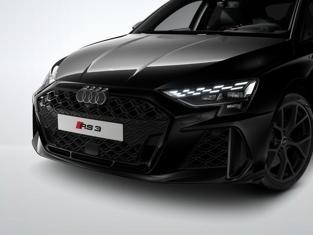 Audi RS3 2024 г. Чёрный, пробег 55842 км