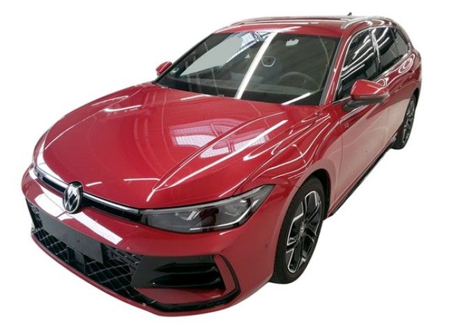 Volkswagen PASSAT VARIANT 2025 г. Красный, пробег 12370 км