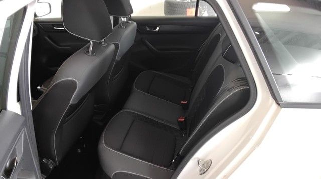 Skoda Fabia 2022 г. Белый, пробег 57492 км