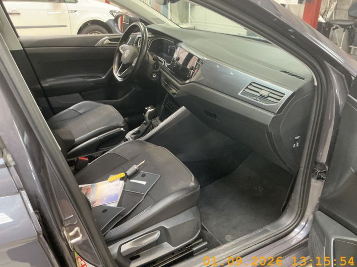 Volkswagen Taigo 2023 г. Серый, пробег 49637 км