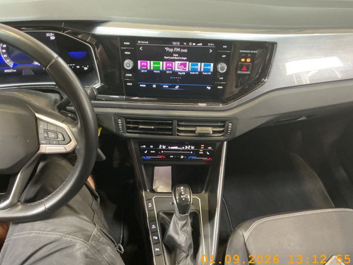 Volkswagen Taigo 2023 г. Серый, пробег 49637 км