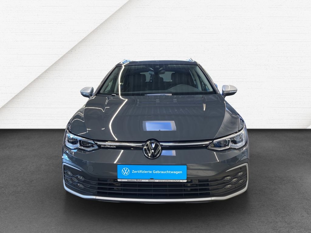 Volkswagen Golf 2023 г. Серый, пробег 54900 км