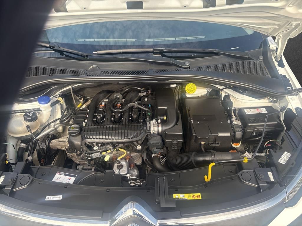 Citroen C3 2022 г. Белый, пробег 37000 км