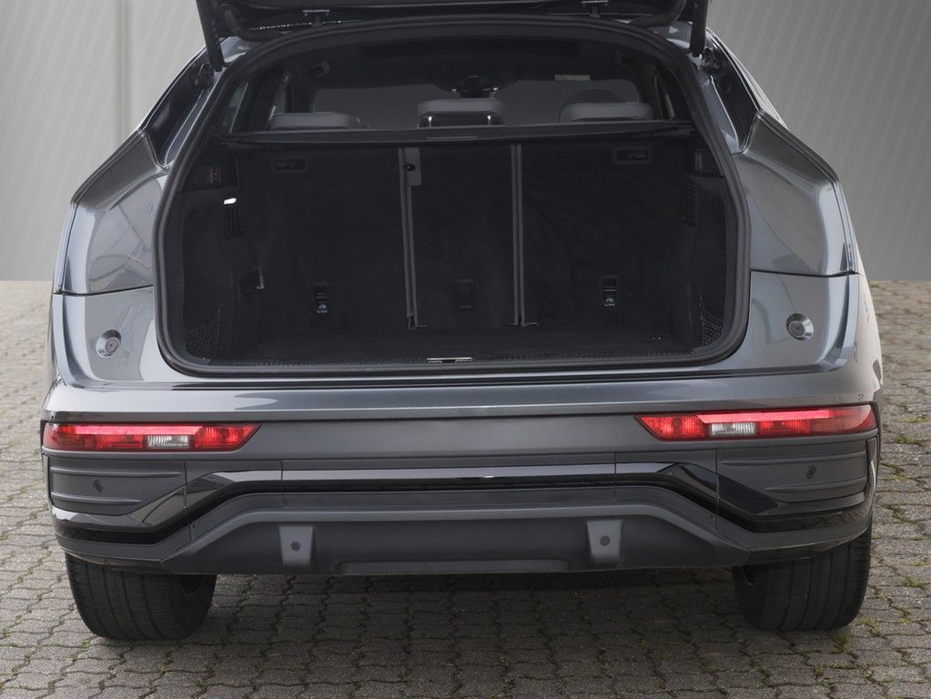 Audi Q5 2024 г. Серый, пробег 31700 км