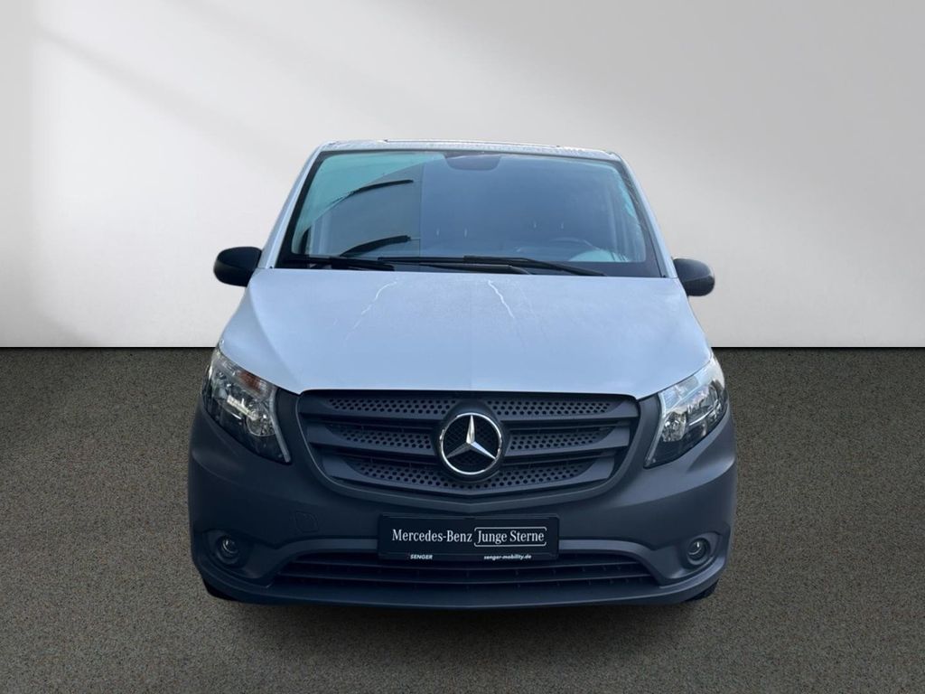 Mercedes-Benz Vito 2023 г. Белый, пробег 56600 км