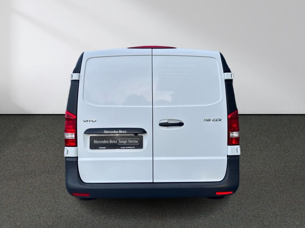 Mercedes-Benz Vito 2023 г. Белый, пробег 56600 км