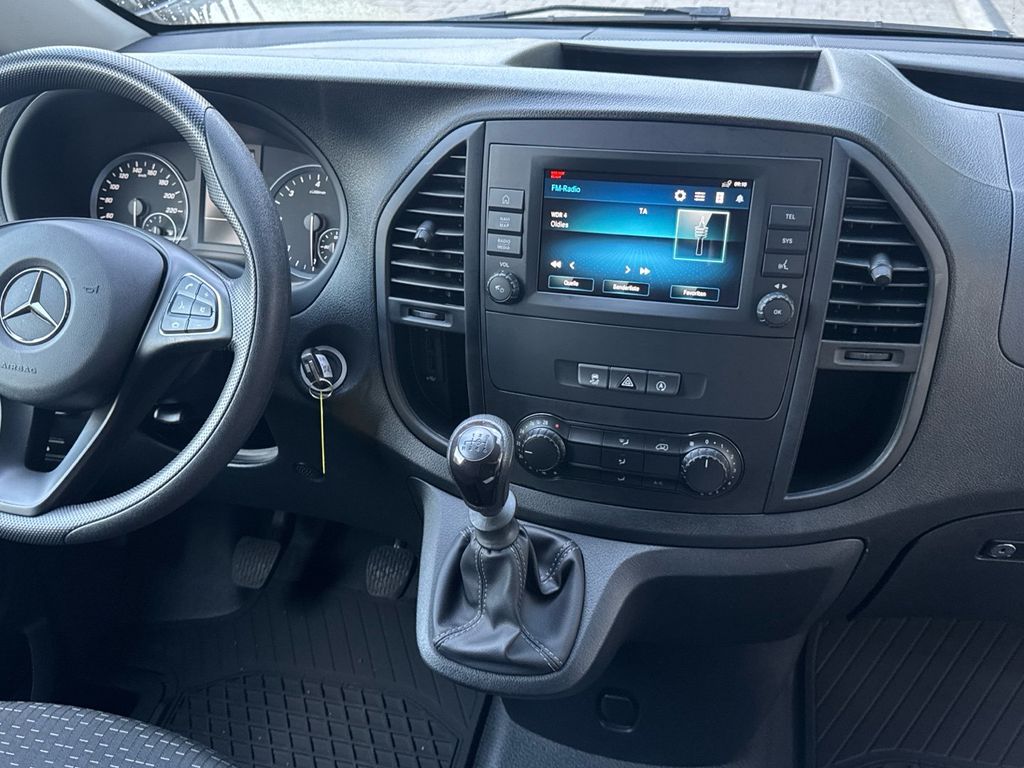 Mercedes-Benz Vito 2023 г. Белый, пробег 56600 км