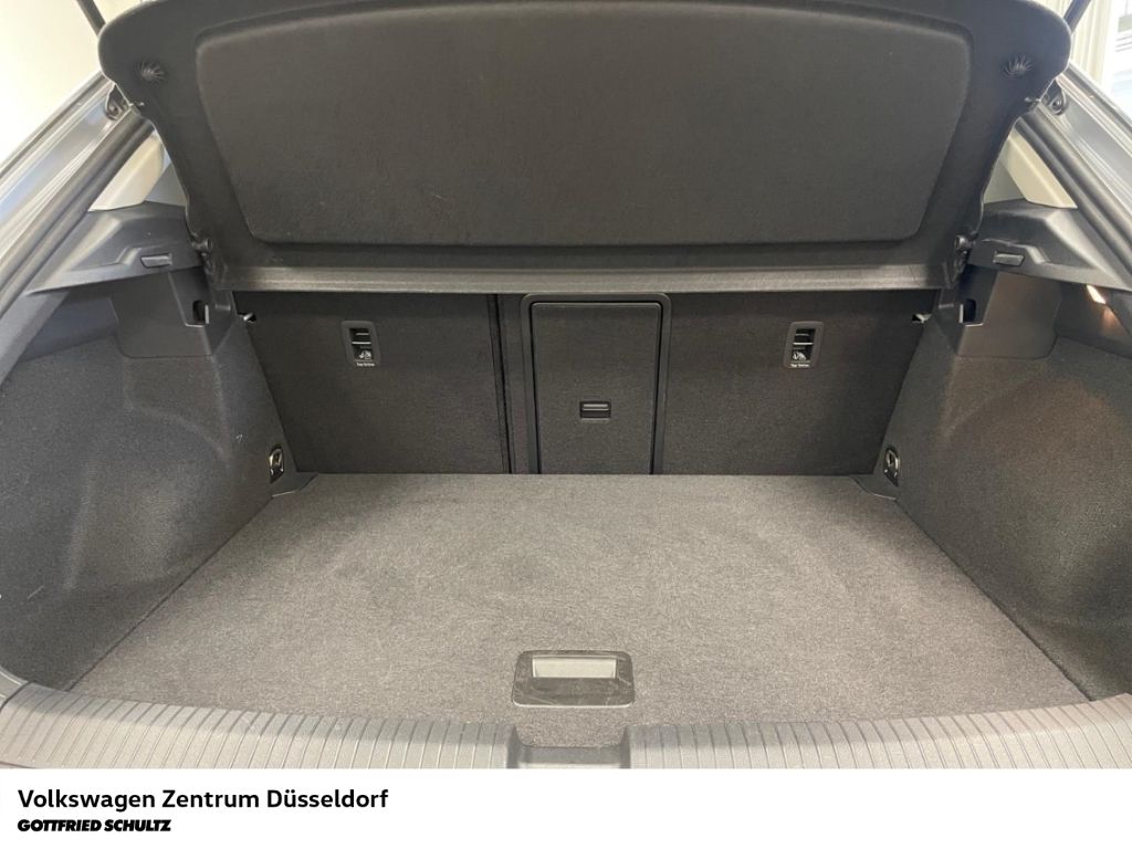 Volkswagen T-Roc 2022 г. Серебристый, пробег 25363 км