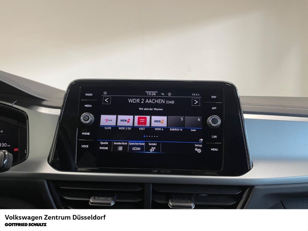 Volkswagen T-Roc 2022 г. Серебристый, пробег 25363 км