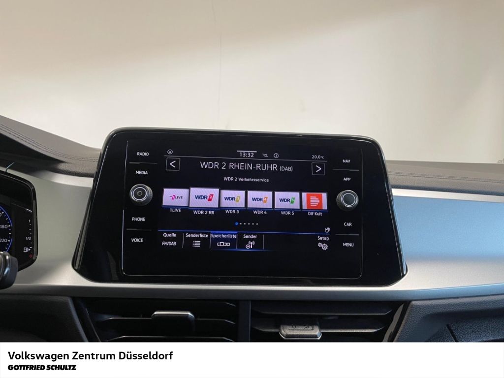 Volkswagen T-Roc 2022 г. Серебристый, пробег 24592 км