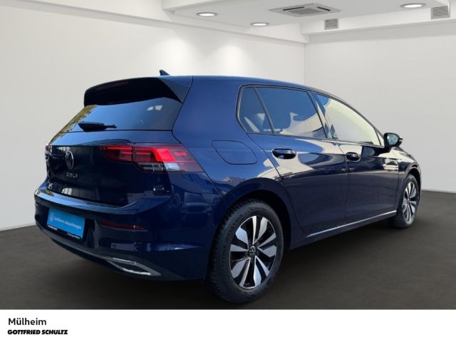 Volkswagen Golf 2023 г. Синий, пробег 59010 км