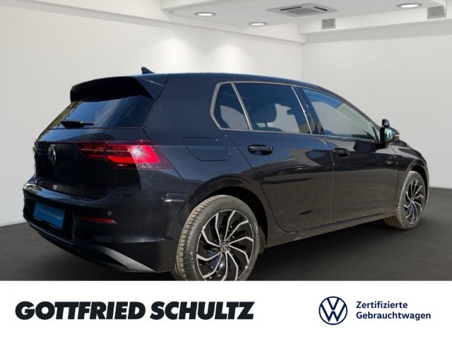 Volkswagen Golf 2022 г. Чёрный, пробег 55296 км
