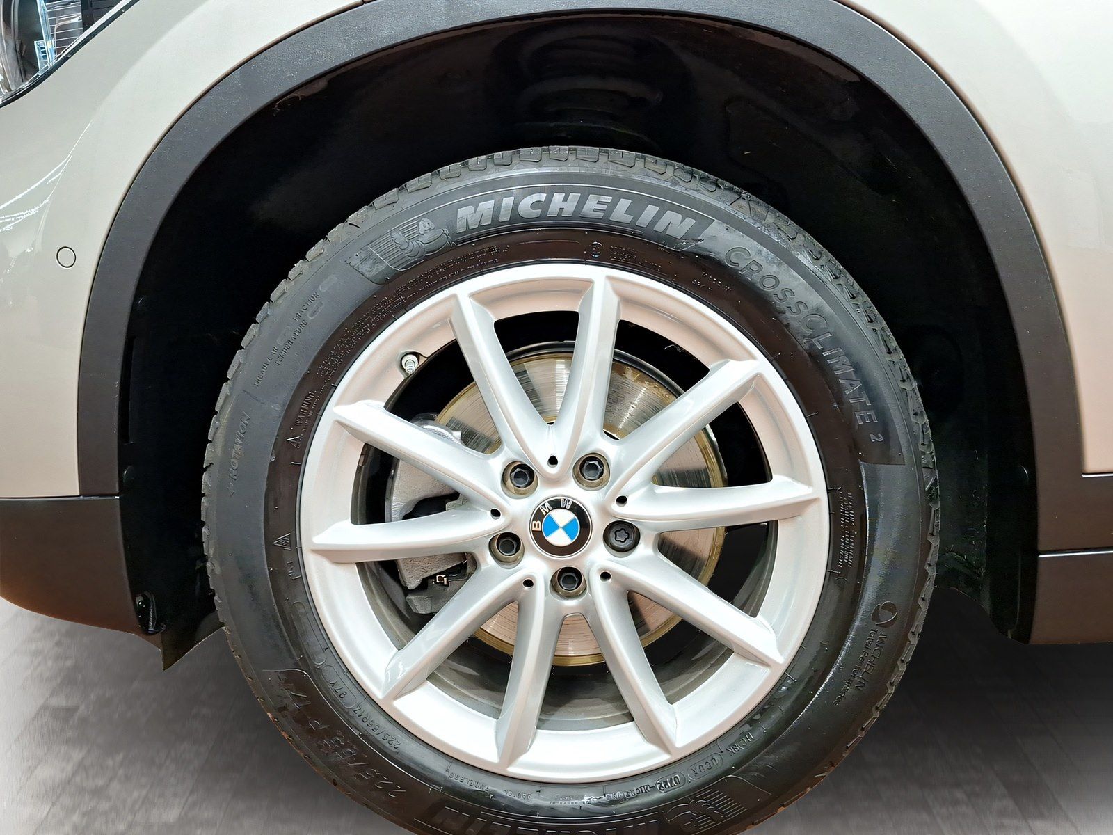 BMW X1 2022 г. Серебристый, пробег 48658 км