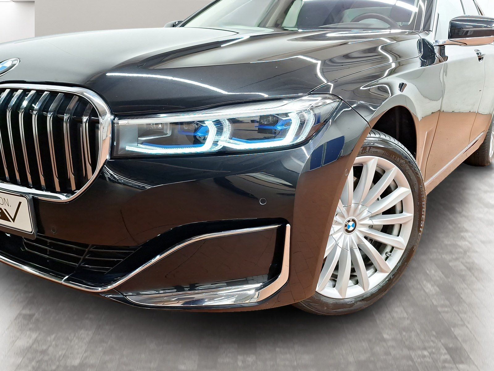 BMW 730 2022 г. Чёрный, пробег 35922 км