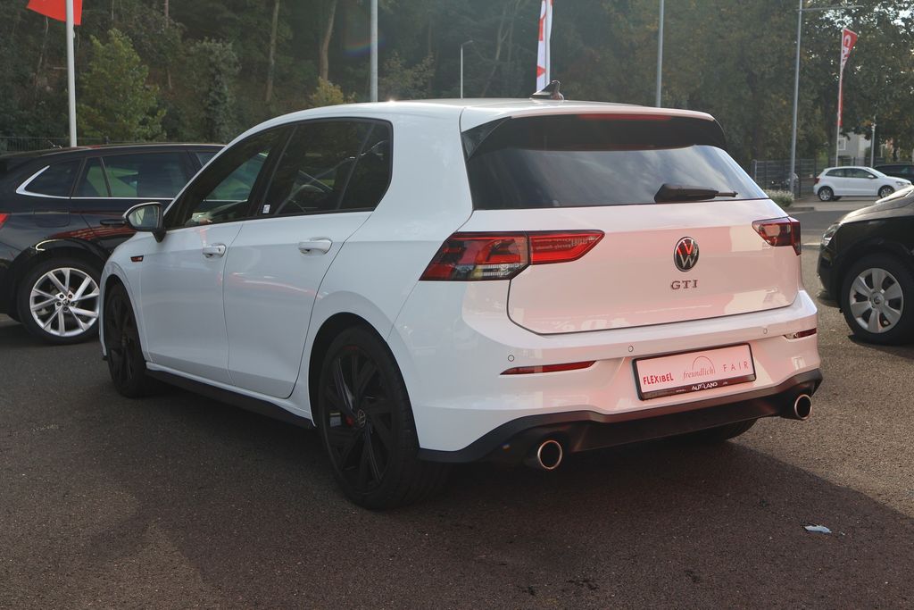 Volkswagen Golf 2022 г. Белый, пробег 49388 км