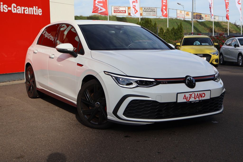Volkswagen Golf 2022 г. Белый, пробег 49388 км