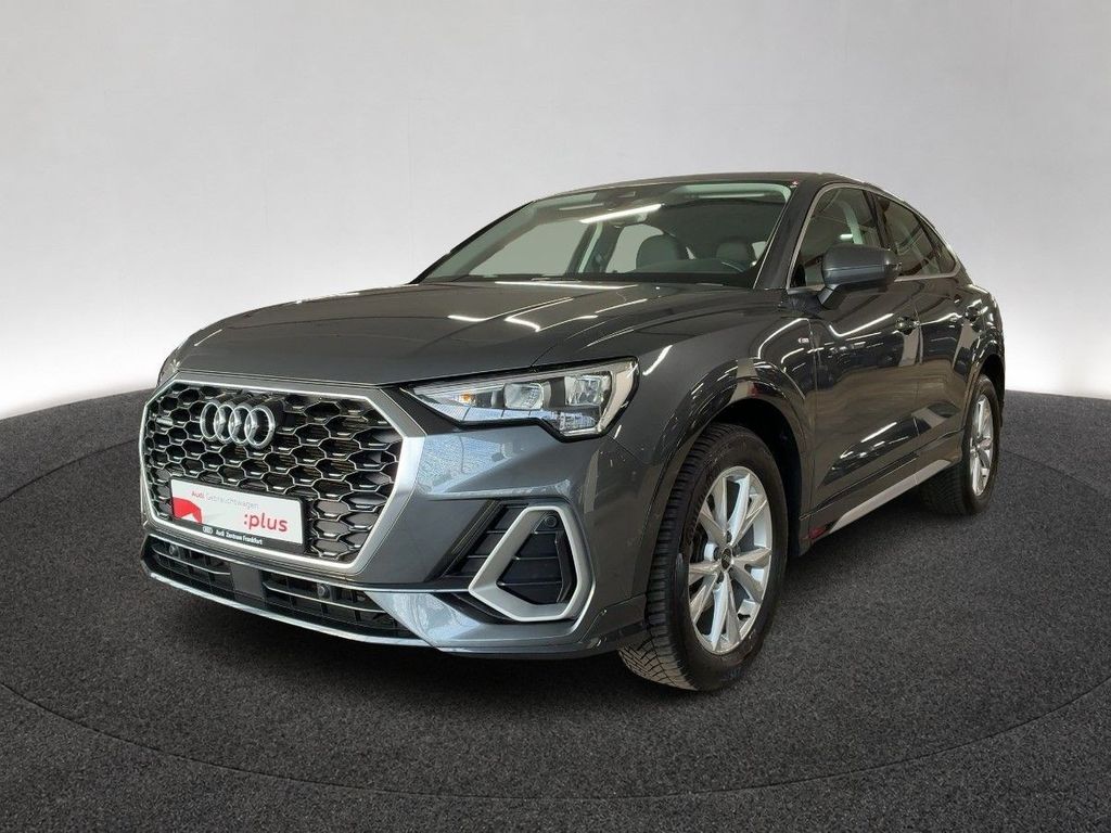 Audi Q3 2022 г. Серый, пробег 52326 км