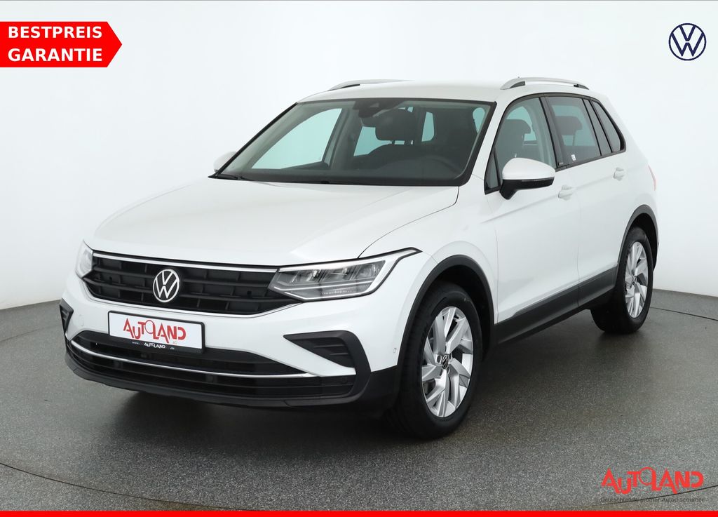 Volkswagen Tiguan 2022 г. Белый, пробег 53389 км