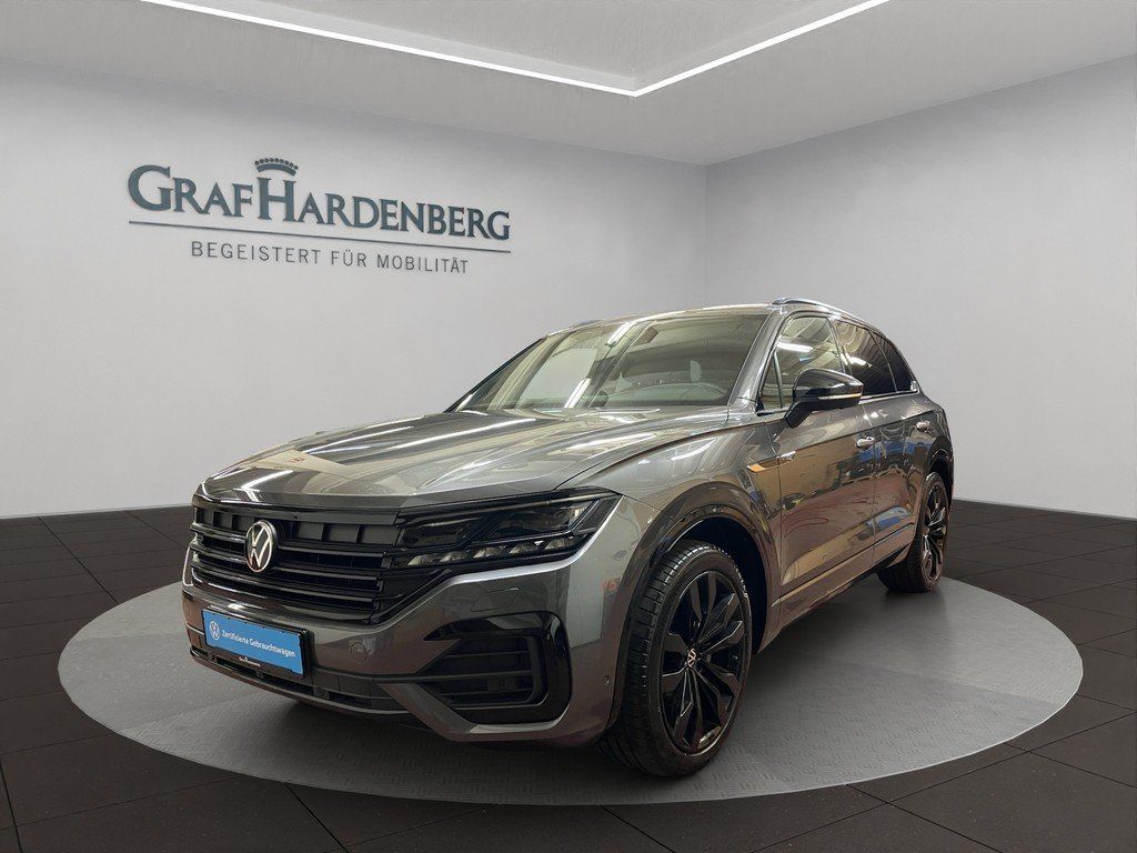 Volkswagen Touareg 2023 г. Серый, пробег 44400 км